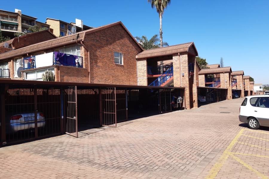 2 Bedroom Property for Sale in Windsor East Gauteng
