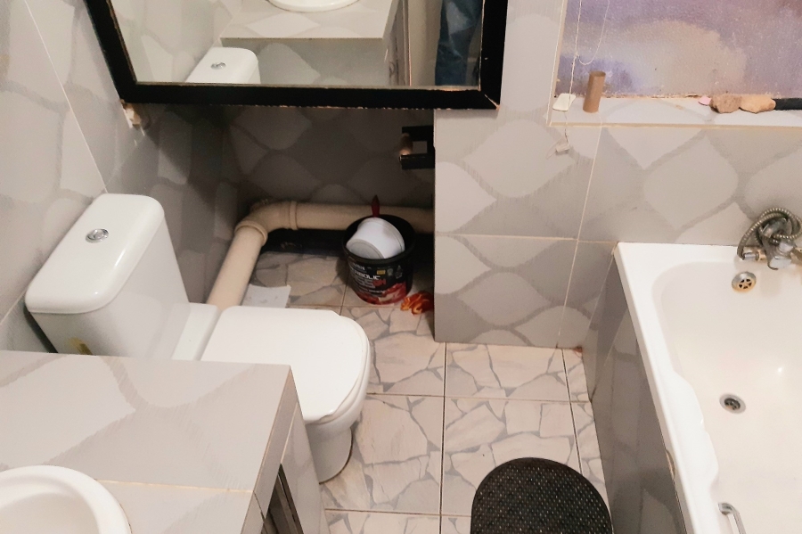 2 Bedroom Property for Sale in Windsor East Gauteng