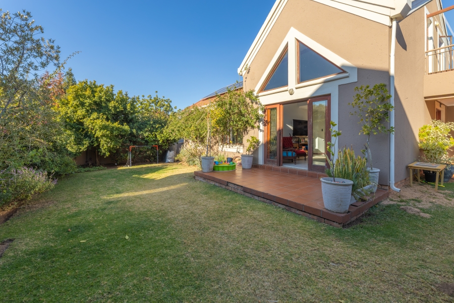 3 Bedroom Property for Sale in Broadacres Gauteng