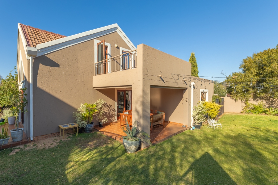 3 Bedroom Property for Sale in Broadacres Gauteng