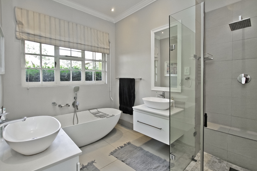 4 Bedroom Property for Sale in Atholl Gauteng
