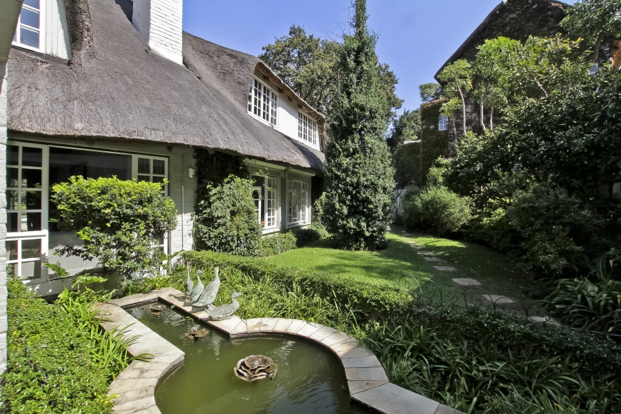 4 Bedroom Property for Sale in Atholl Gauteng