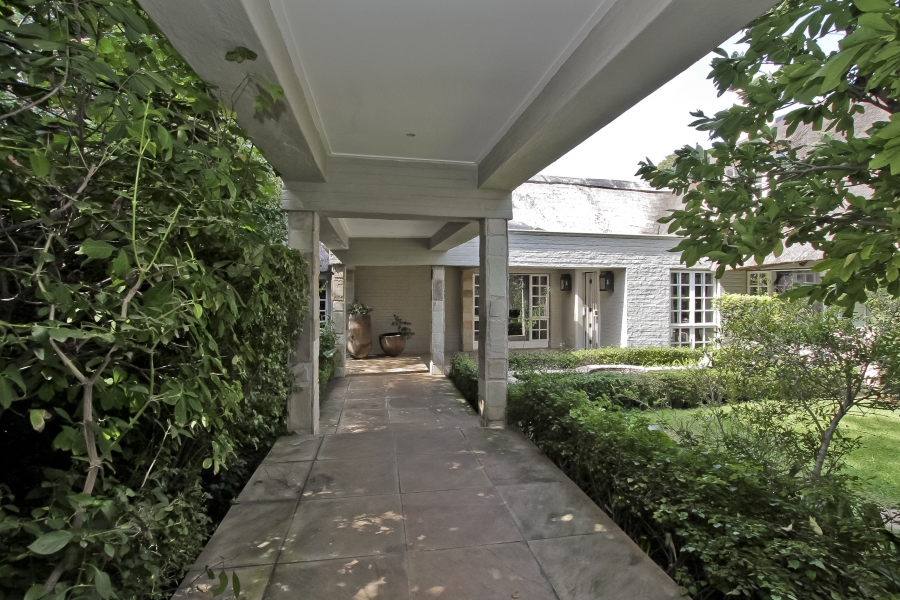 4 Bedroom Property for Sale in Atholl Gauteng