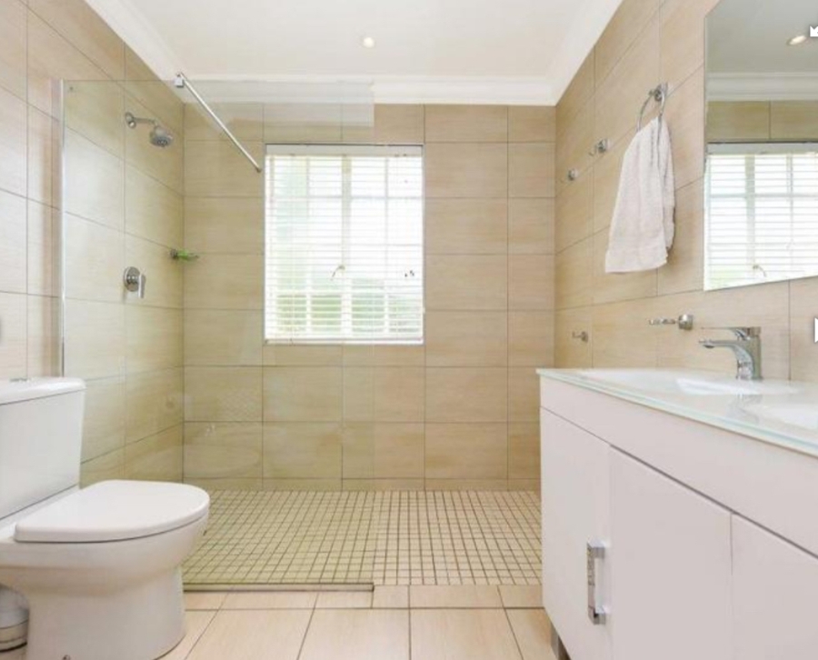 2 Bedroom Property for Sale in Magaliessig Gauteng