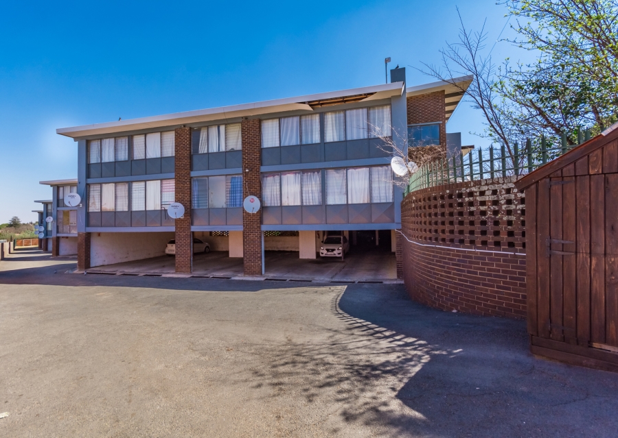 1 Bedroom Property for Sale in Mindalore Gauteng