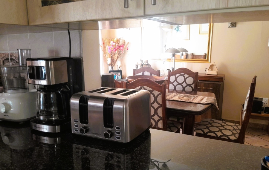 11 Bedroom Property for Sale in President Park Gauteng