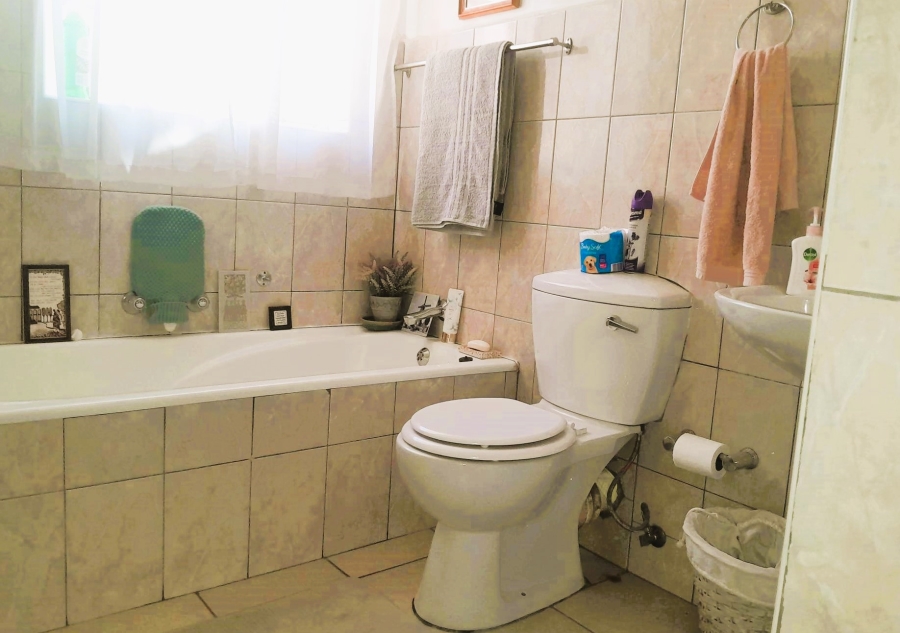 11 Bedroom Property for Sale in President Park Gauteng