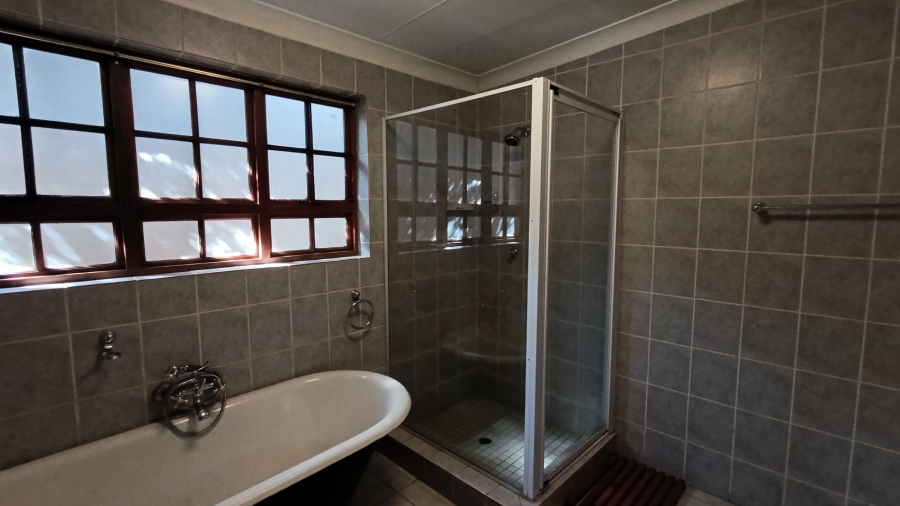 4 Bedroom Property for Sale in Riviera Gauteng