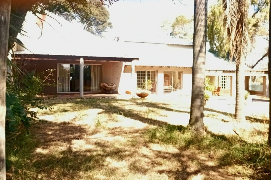 4 Bedroom Property for Sale in Nooitgedacht Gauteng