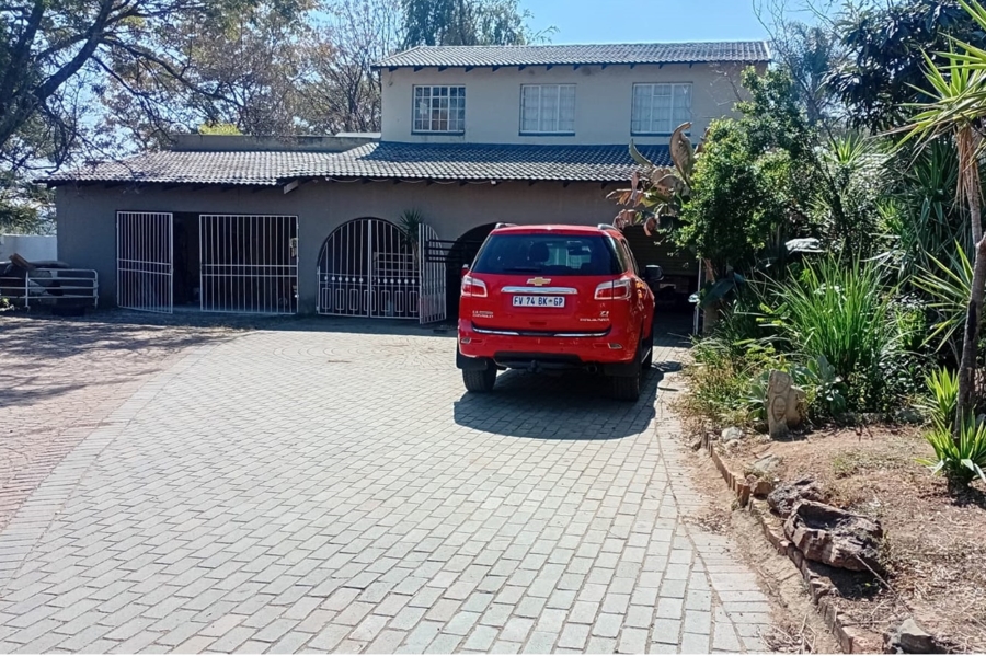 4 Bedroom Property for Sale in Nooitgedacht Gauteng