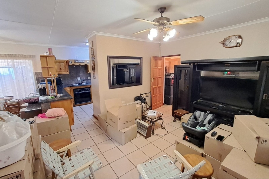 4 Bedroom Property for Sale in The Reeds Gauteng