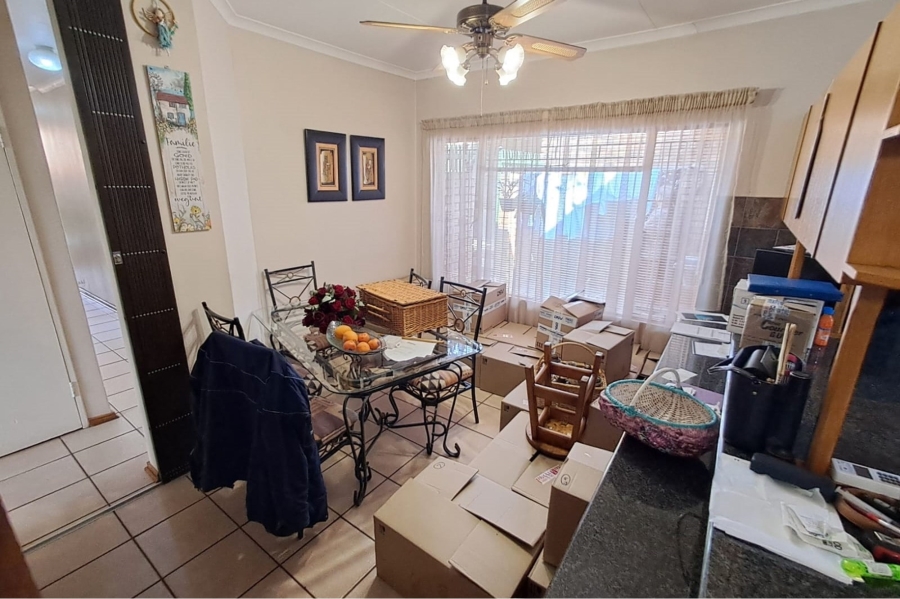 4 Bedroom Property for Sale in The Reeds Gauteng