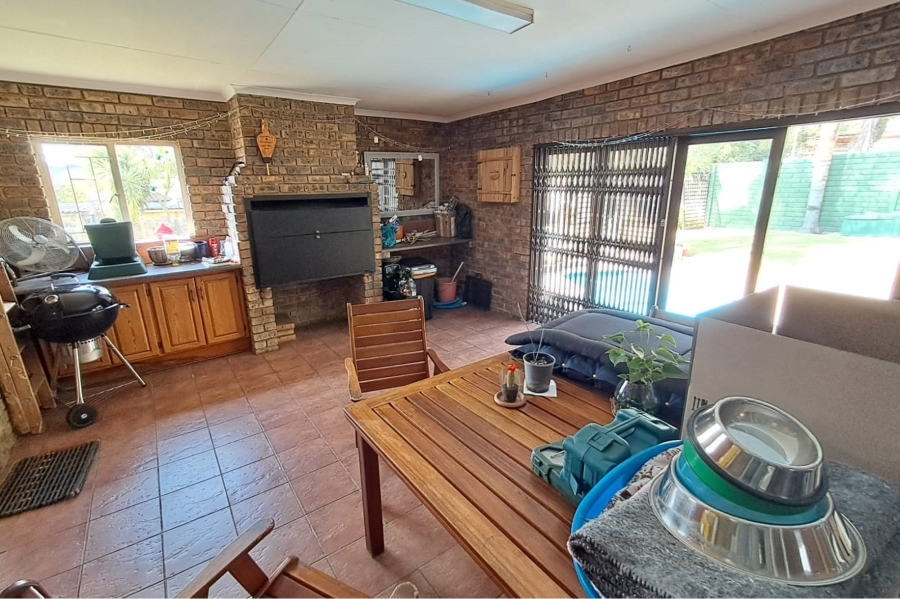 4 Bedroom Property for Sale in The Reeds Gauteng