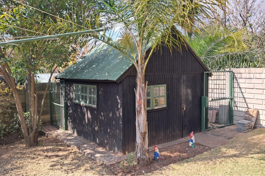 4 Bedroom Property for Sale in The Reeds Gauteng