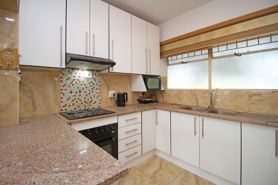1 Bedroom Property for Sale in Orchards Gauteng