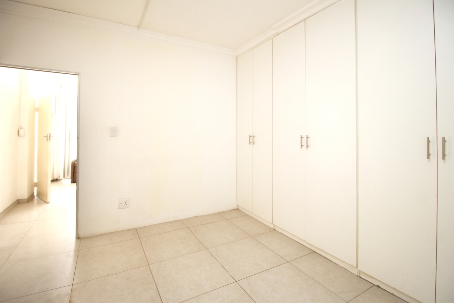 1 Bedroom Property for Sale in Orchards Gauteng