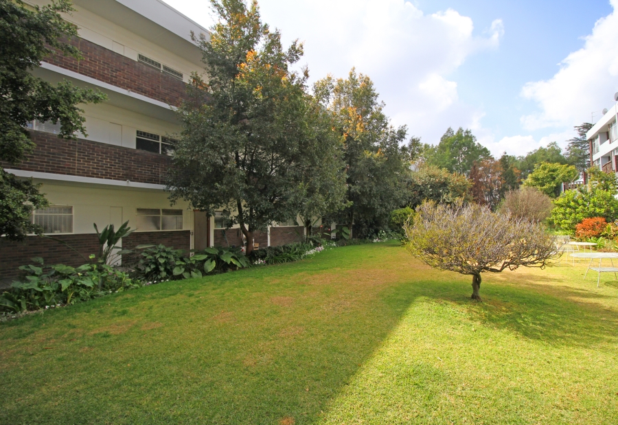 1 Bedroom Property for Sale in Orchards Gauteng