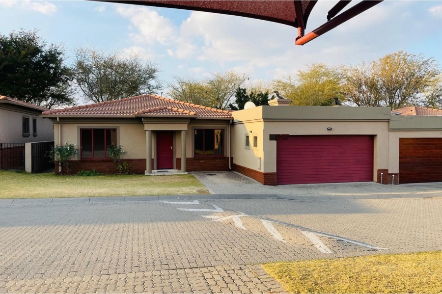 3 Bedroom Property for Sale in Noordwyk Gauteng