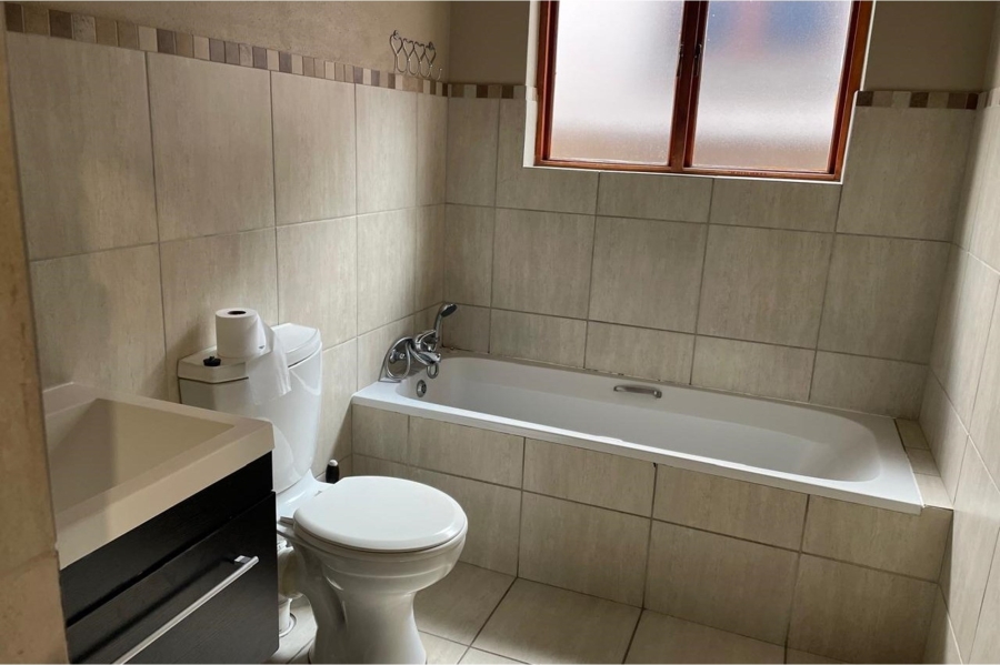 3 Bedroom Property for Sale in Noordwyk Gauteng