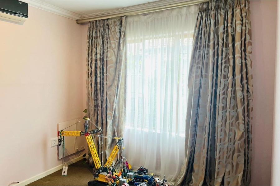 4 Bedroom Property for Sale in Noordwyk Gauteng