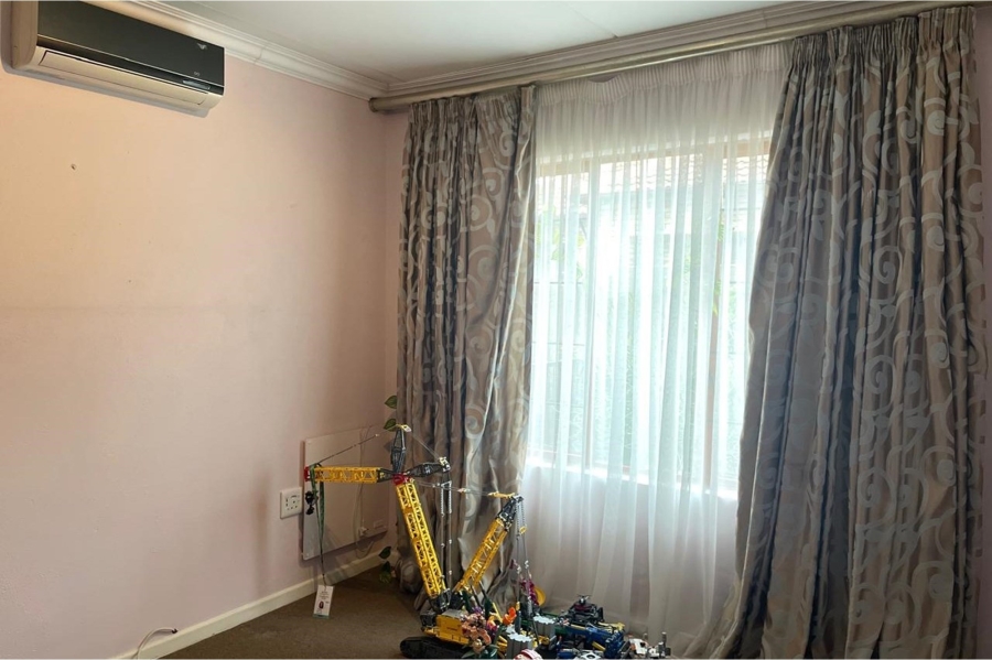 4 Bedroom Property for Sale in Noordwyk Gauteng