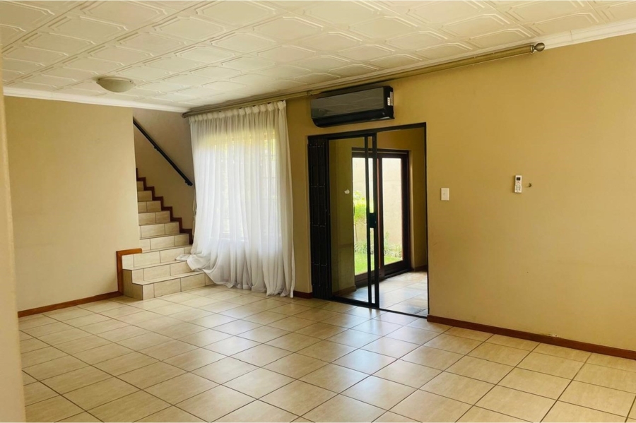 4 Bedroom Property for Sale in Noordwyk Gauteng