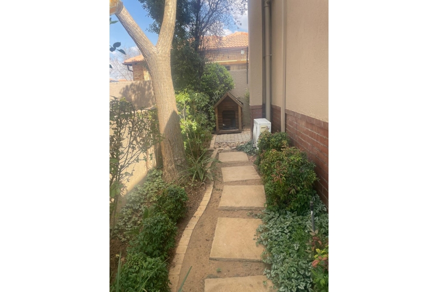 4 Bedroom Property for Sale in Noordwyk Gauteng