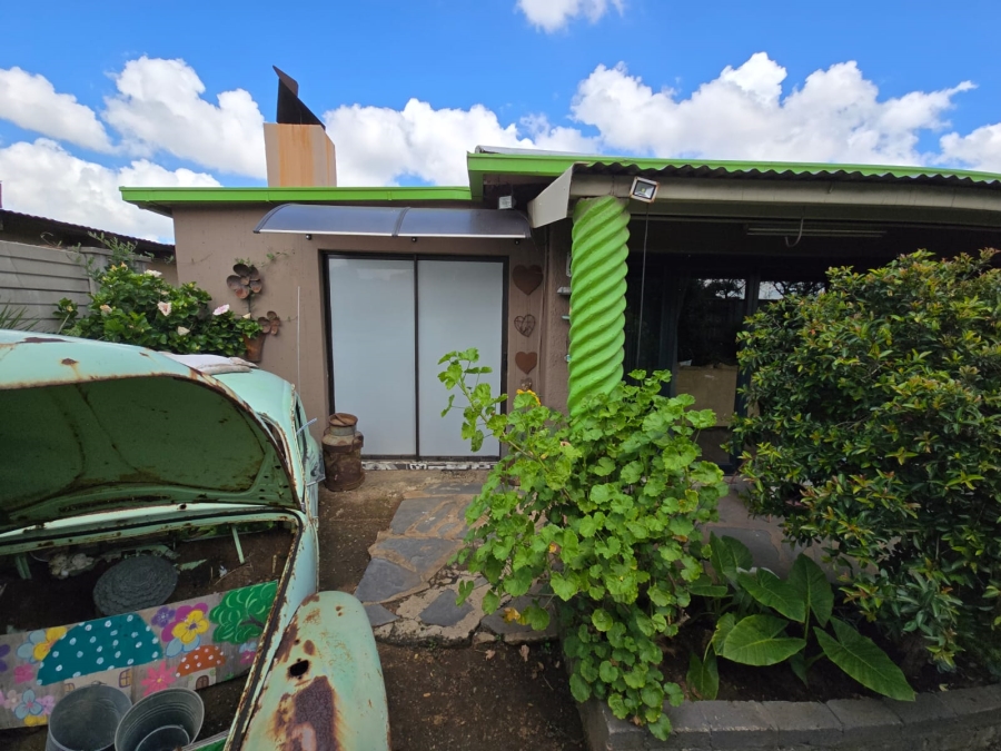 5 Bedroom Property for Sale in Vanderbijlpark Cw 6 Gauteng