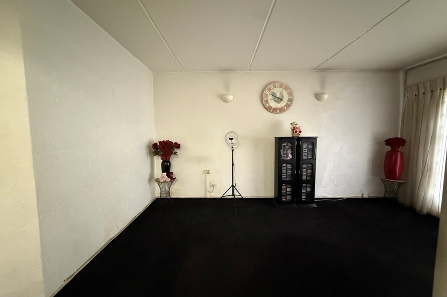 1 Bedroom Property for Sale in Morningside Ext 40 Gauteng