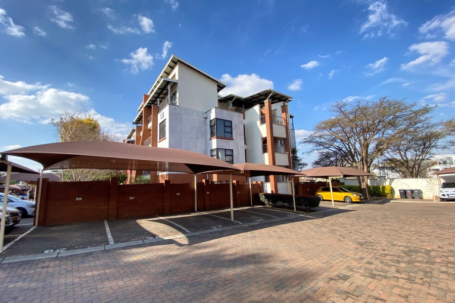 To Let 2 Bedroom Property for Rent in Greenstone Hill Gauteng