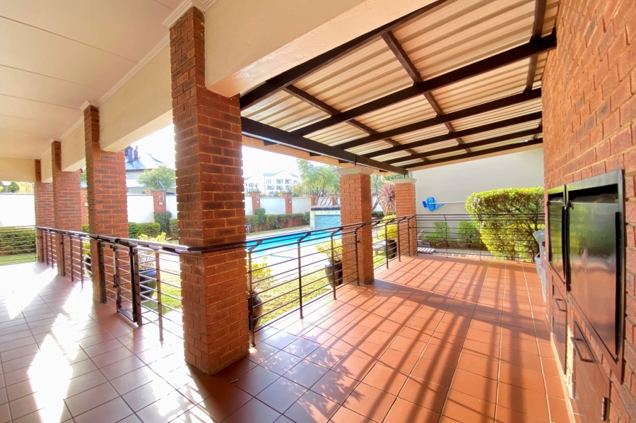To Let 2 Bedroom Property for Rent in Greenstone Hill Gauteng