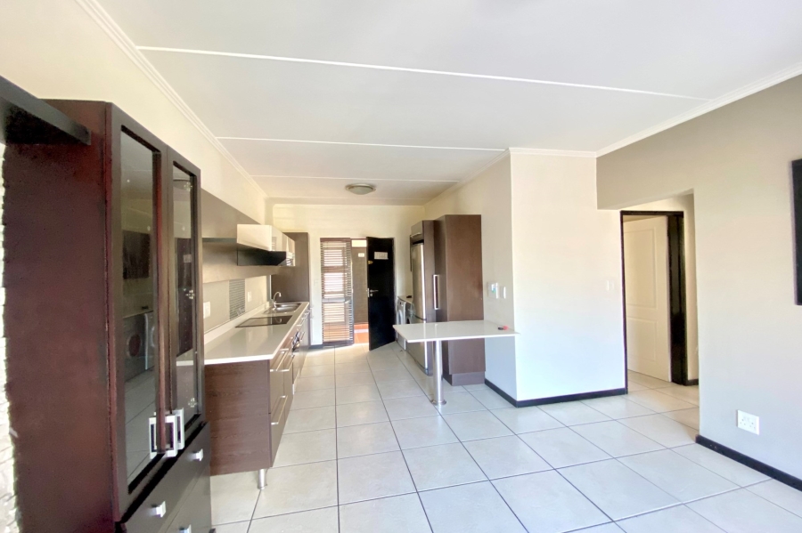 To Let 2 Bedroom Property for Rent in Greenstone Hill Gauteng