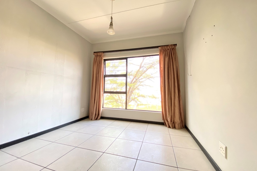 To Let 2 Bedroom Property for Rent in Greenstone Hill Gauteng