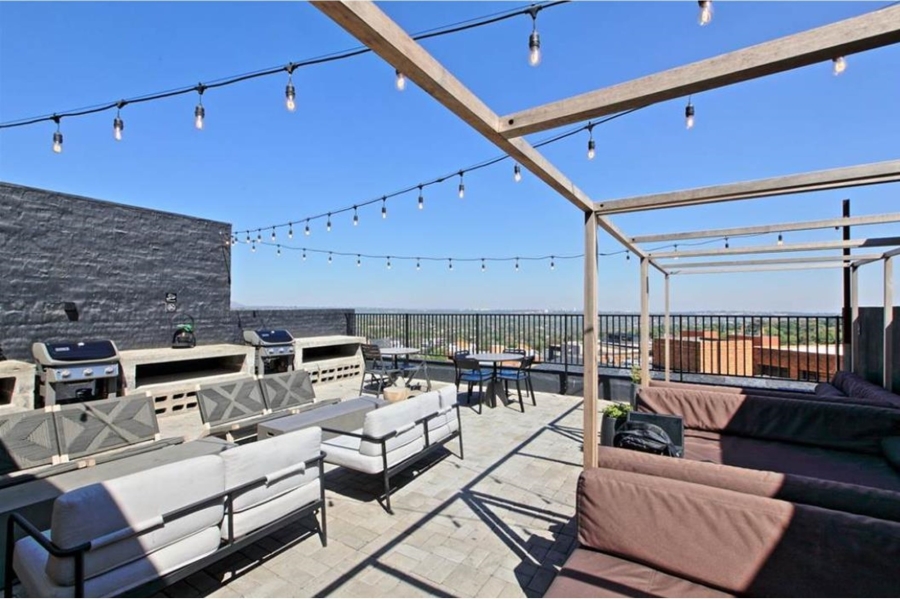1 Bedroom Property for Sale in Sandown Gauteng