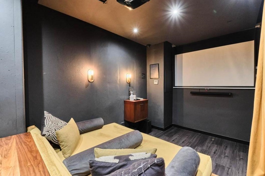 1 Bedroom Property for Sale in Sandown Gauteng