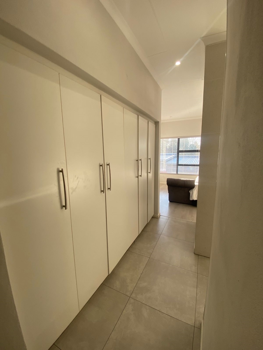To Let 3 Bedroom Property for Rent in Edenvale Central Gauteng