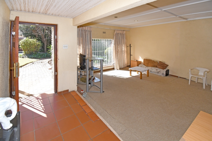 6 Bedroom Property for Sale in Bramley Gardens Gauteng