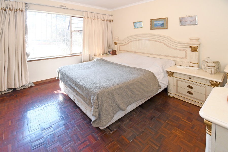 6 Bedroom Property for Sale in Bramley Gardens Gauteng