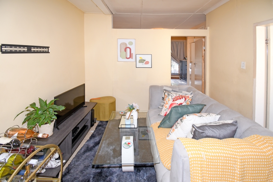 6 Bedroom Property for Sale in Bramley Gardens Gauteng