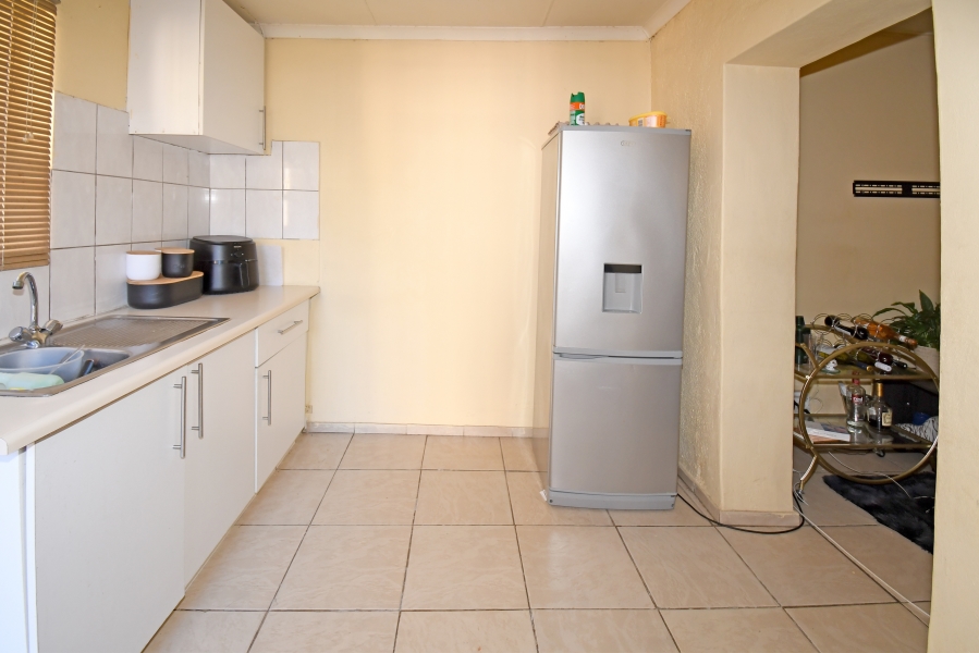 6 Bedroom Property for Sale in Bramley Gardens Gauteng