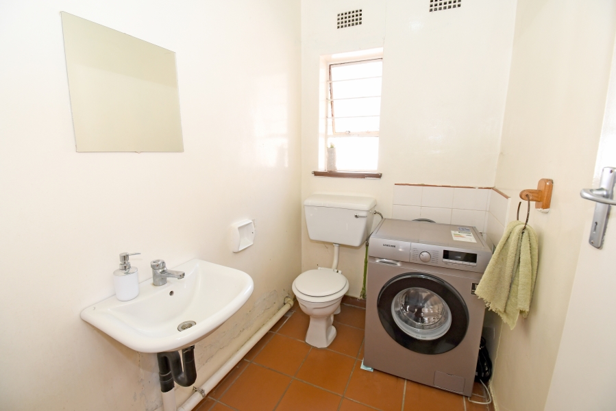 6 Bedroom Property for Sale in Bramley Gardens Gauteng