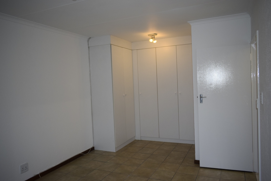 2 Bedroom Property for Sale in Helderwyk Gauteng