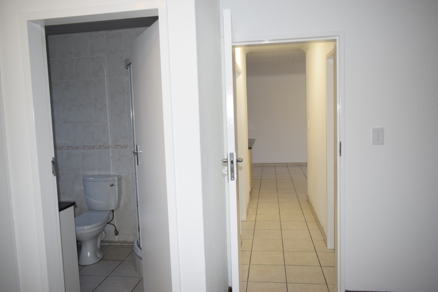 2 Bedroom Property for Sale in Helderwyk Gauteng