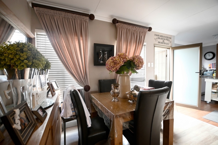 3 Bedroom Property for Sale in Magalieskruin Gauteng