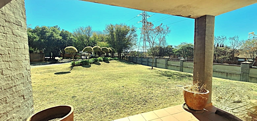 2 Bedroom Property for Sale in Bronberg Gauteng