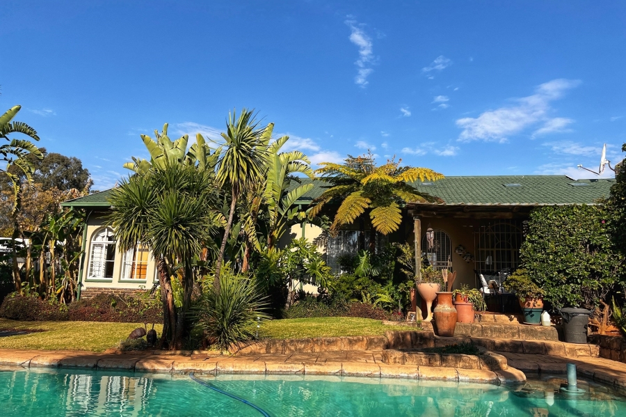 3 Bedroom Property for Sale in Weltevreden Park Gauteng