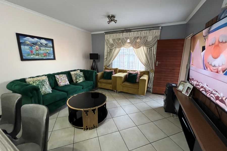 3 Bedroom Property for Sale in Monavoni Gauteng