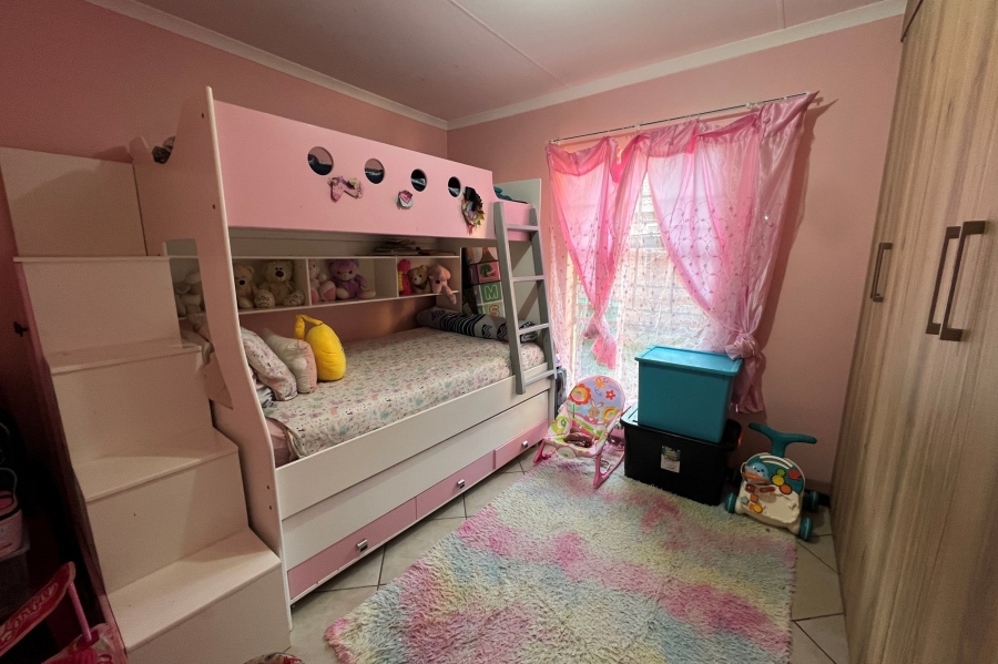 3 Bedroom Property for Sale in Monavoni Gauteng
