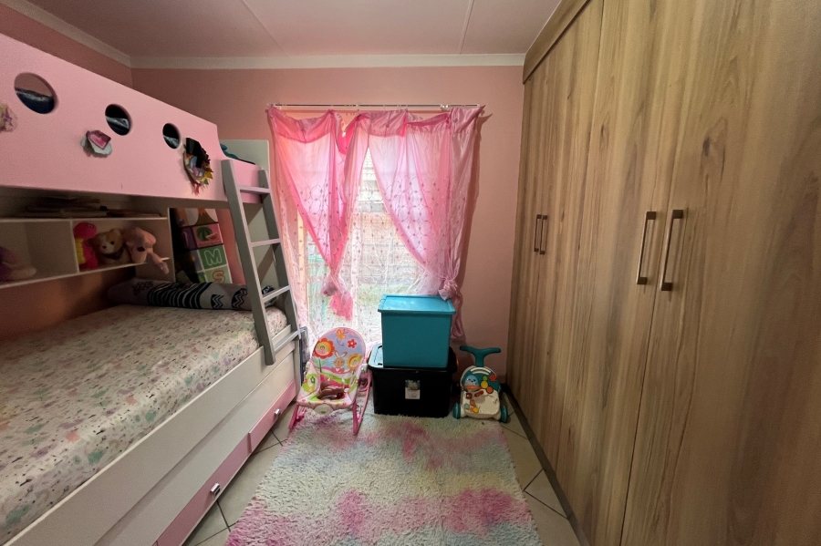 3 Bedroom Property for Sale in Monavoni Gauteng