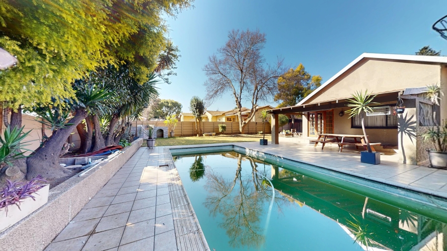 4 Bedroom Property for Sale in Sunward Park Gauteng